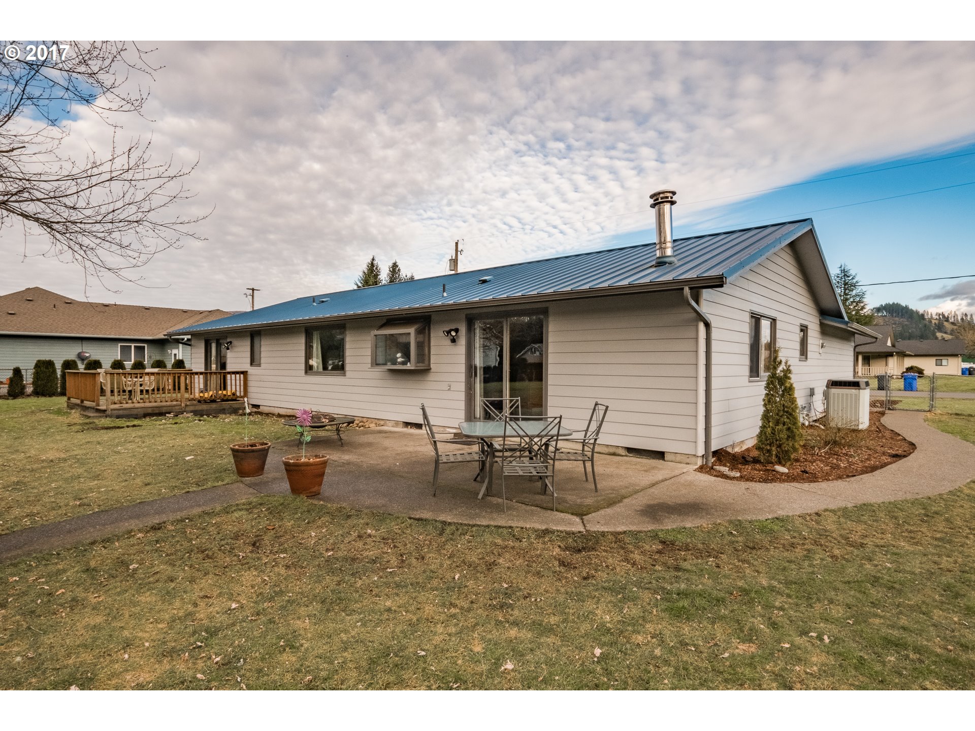 861 3rd Street Lyons, OR 97358 - Photo 29 of 32 Gallery Image 29