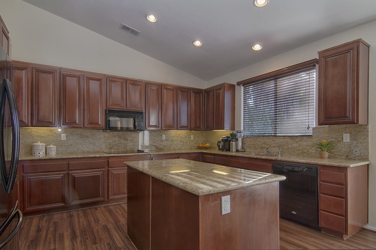 16637 Open View Road Ramona, CA 92065 - Photo 14 of 25 Gallery Image 14