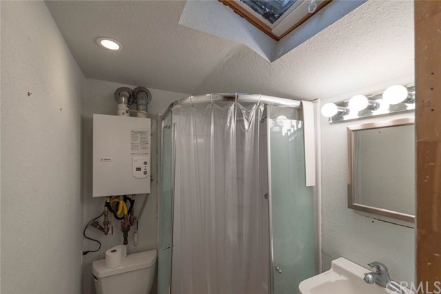 330 West 18th Street Chico, CA 95928 - Photo 21 of 22