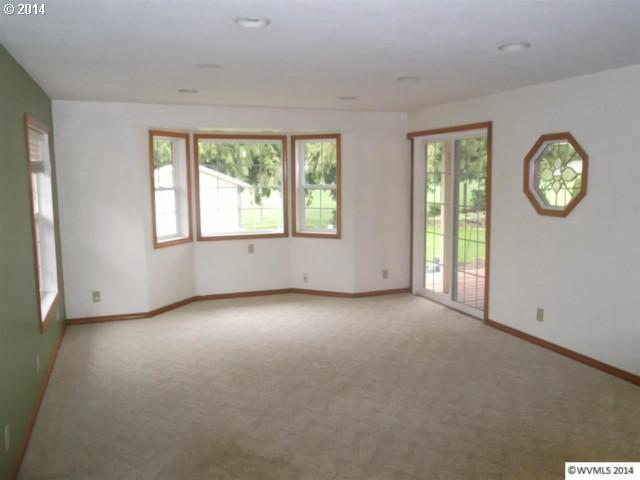 316 Southwest 9th Street Sublimity, OR 97385 - Photo 6 of 16 Gallery Image 6