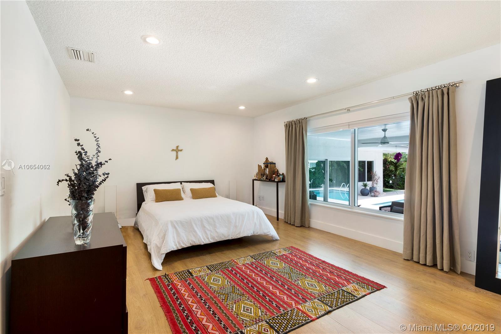 9 Pinta Road Miami, FL 33133 - Photo 13 of 22