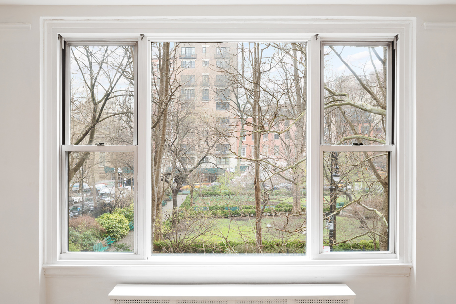 45 Gramercy Park North, Unit 3A Manhattan, NY 10010 - Photo 3 of 15