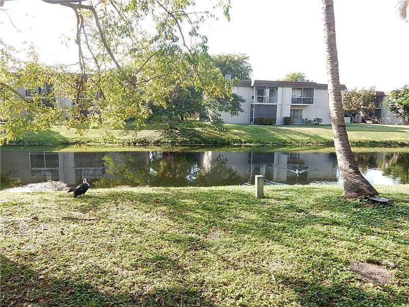 8718 Southwest 103rd Avenue, Unit 8718 Miami, FL 33173 - Photo 8 of 15