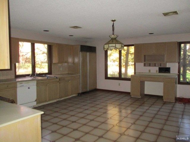 5 Piermont Road Norwood, NJ 07648 - Photo 8 of 16