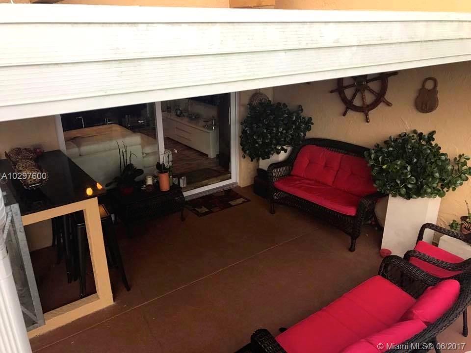 13854 Southwest 67th Terrace Miami, FL 33183 - Photo 5 of 24