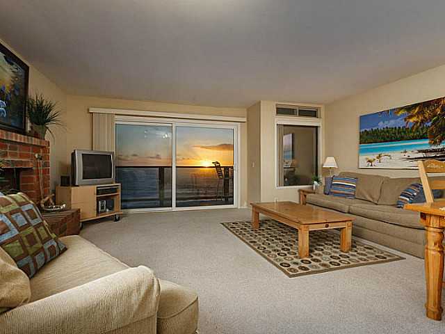 720 4th Street, Unit 2 Encinitas, CA 92024 - Photo 5 of 23