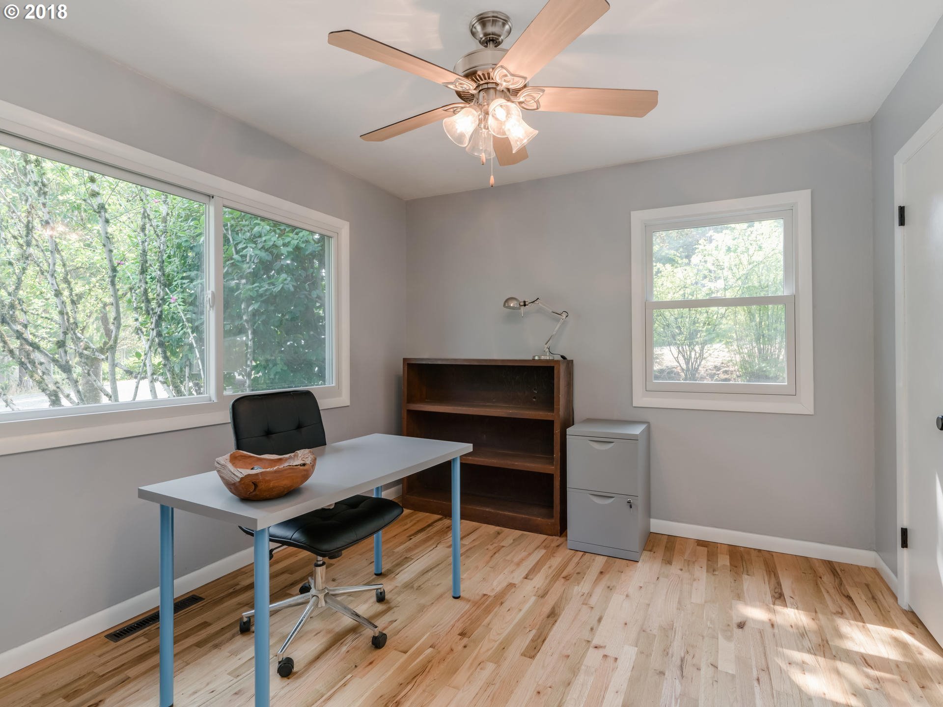 2731 Southwest Taylors Ferry Road Portland, OR 97219 - Photo 7 of 16 Gallery Image 7