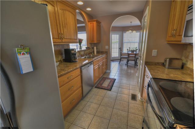408 Amber Court Spring Hill, TN 37174 - Photo 9 of 30 Gallery Image 9