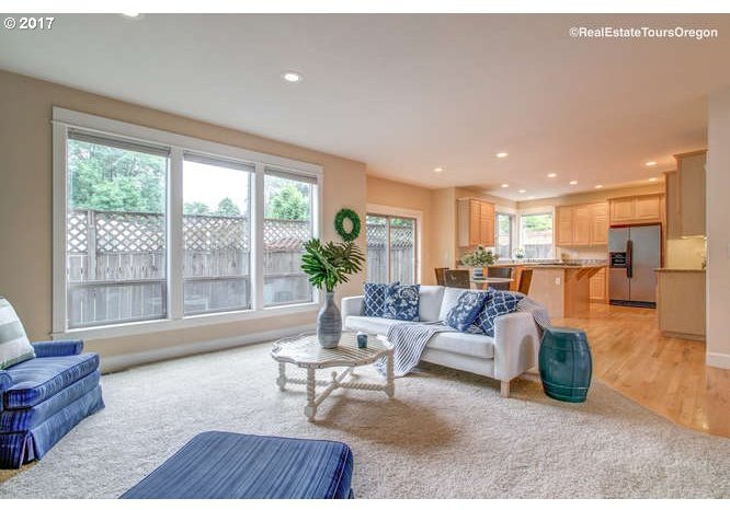 3041 Southwest Carson Street Portland, OR 97219 - Photo 14 of 28 Gallery Image 14