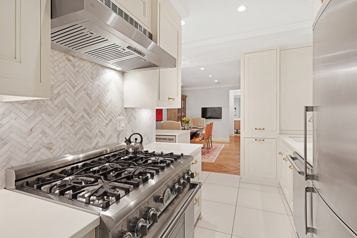 168 East 74th Street, Unit 1A Manhattan, NY 10021 - Photo 9 of 17