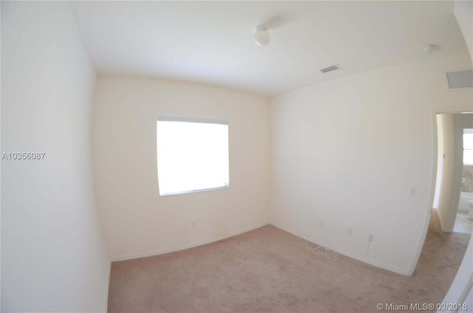 1647 Southeast 23rd Path, Unit 1647 Homestead, FL 33035 - Photo 11 of 15