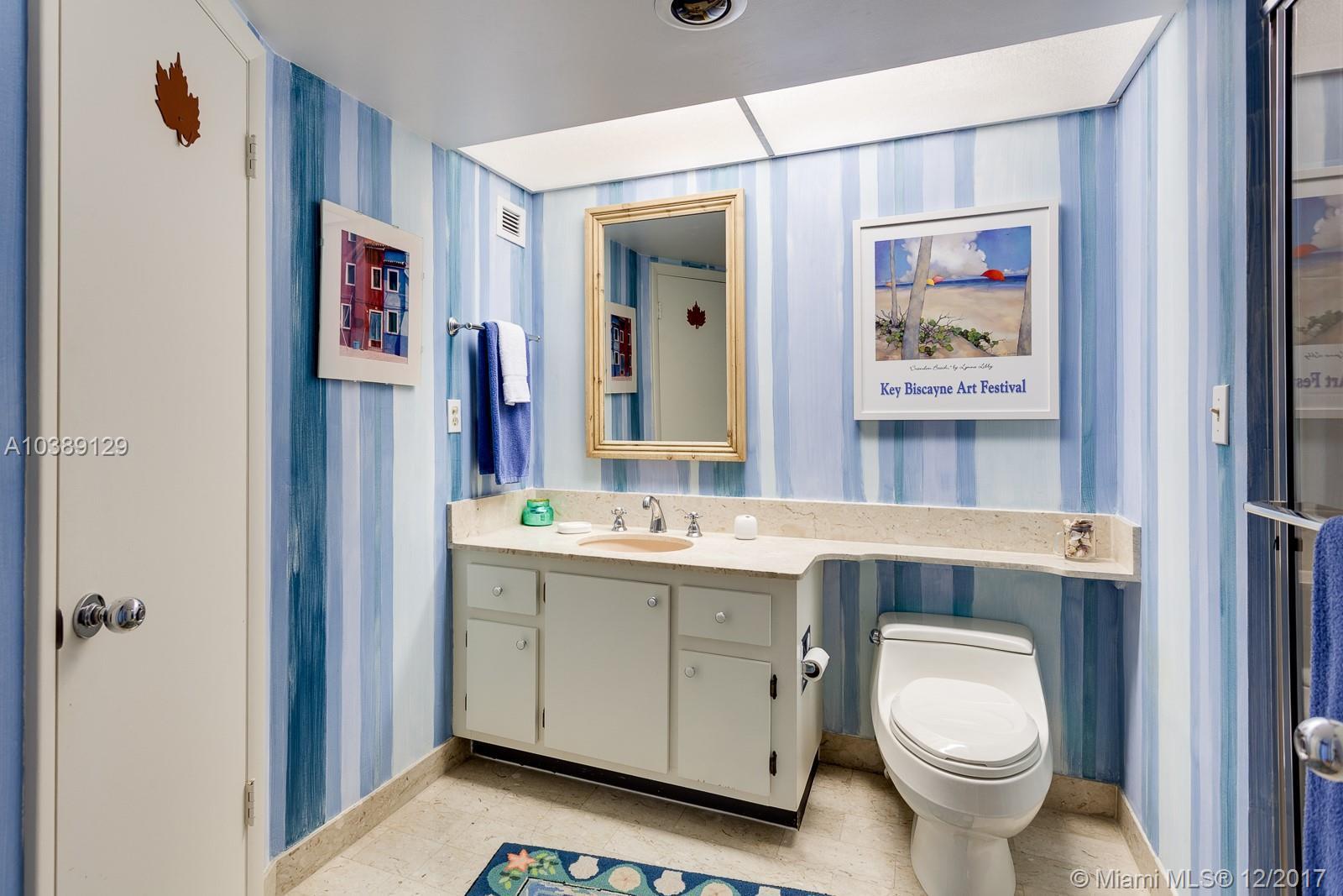 1121 Crandon Boulevard, Unit F1102 Key Biscayne, FL 33149 - Photo 19 of 28