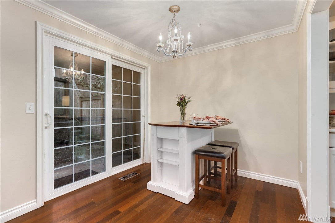 9025 236th Street Southwest, Unit 4 Edmonds, WA 98026 - Photo 7 of 22 Gallery Image 7