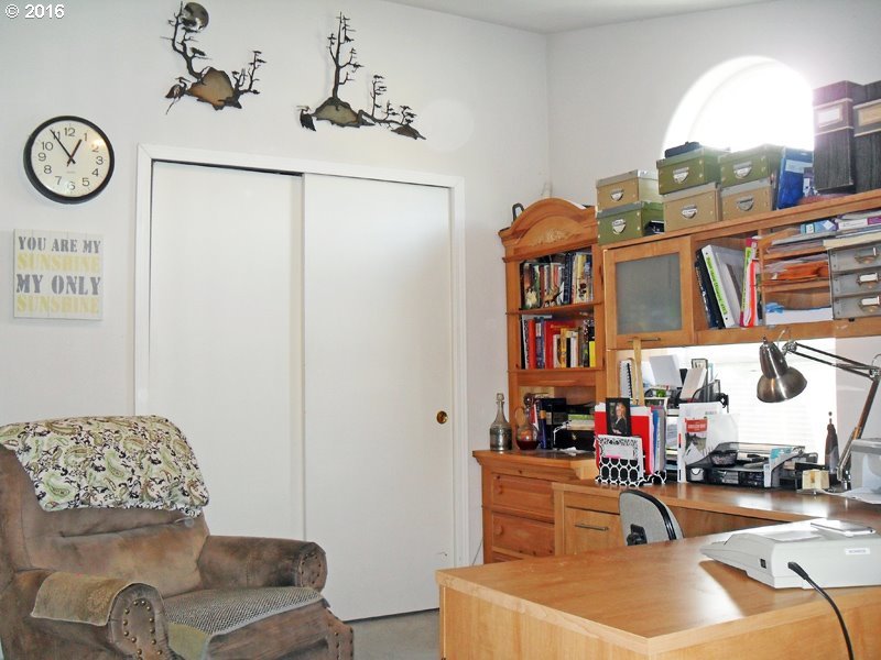 3125 Farwig Road Hood River, OR 97031 - Photo 13 of 27 Gallery Image 13