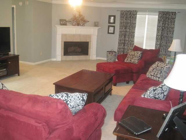 9171 Tryon Cove Memphis, TN 38018 - Photo 3 of 15 27X16 GREAT ROOM WITH LOVELY GAS FIREPLACE, GREAT FOR ENTERTAINING OR FAMILY TIME!
