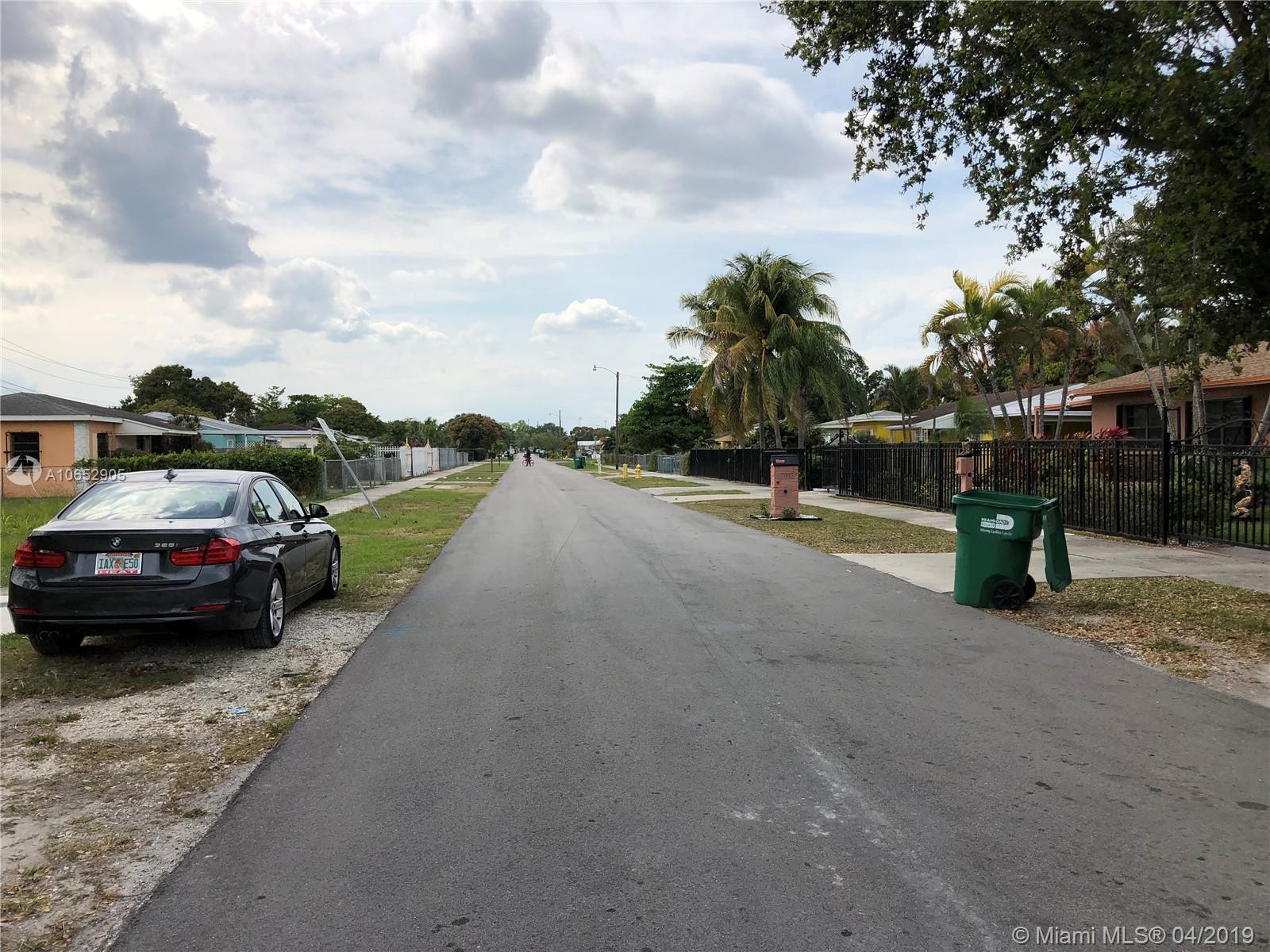 10020 Southwest 171st Street Miami, FL 33157 - Photo 4 of 20