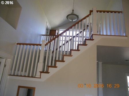 241 Fair Oaks Road Oakland, OR 97462 - Photo 8 of 9 Gallery Image 8