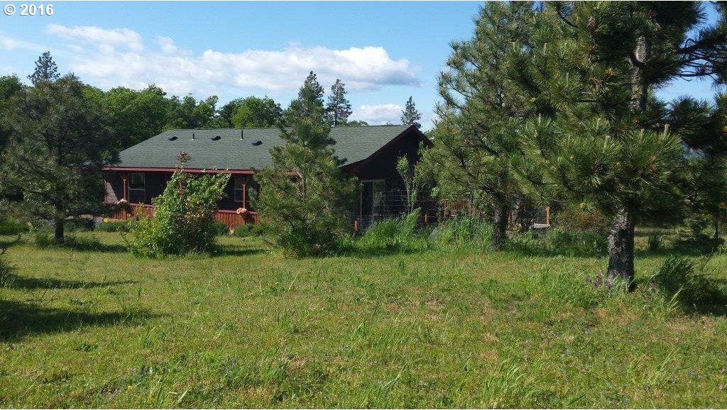 7395 Dell Road West Mosier, OR 97040 - Photo 18 of 19 Gallery Image 18