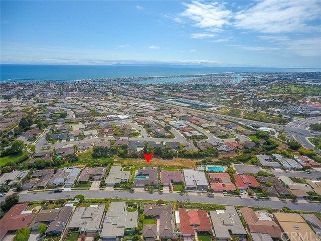 $2,700,000 | 2707 Blue Water Drive, Corona del Mar, CA 92625