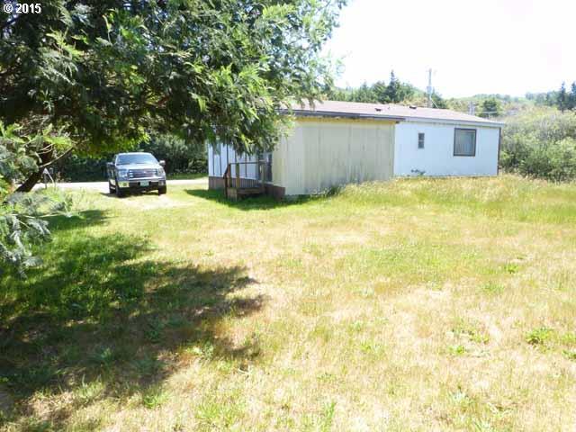 94684 Grange Road Gold Beach, OR 97444 - Photo 9 of 16
