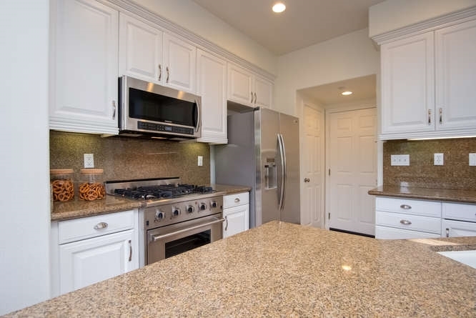 564 Beach Street Encinitas, CA 92024 - Photo 9 of 25