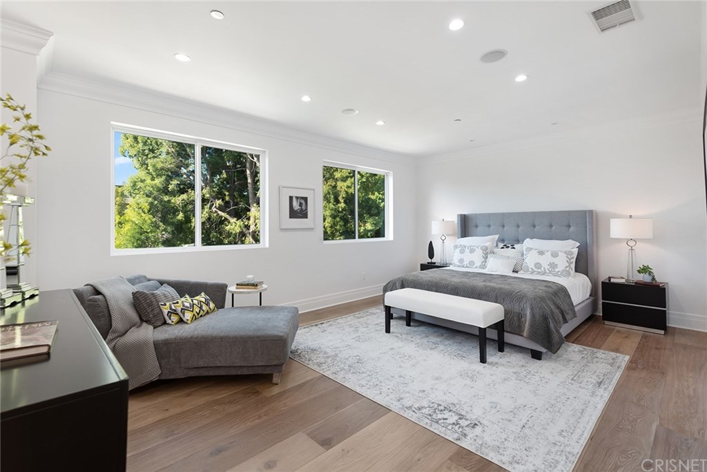 4537 Ben Avenue Studio City, CA 91607 - Photo 35 of 50