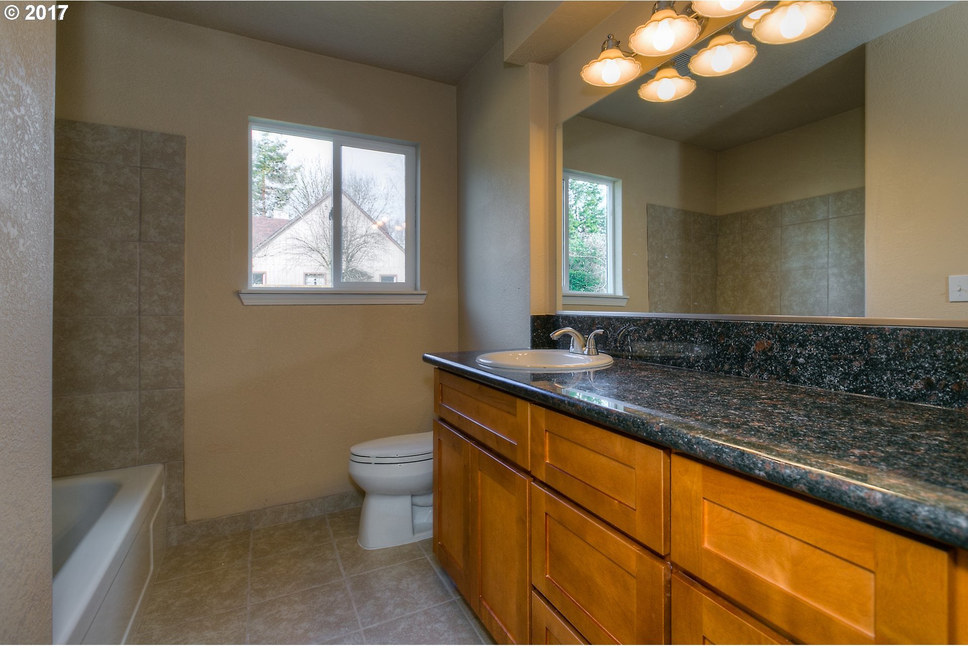 2390 Fisher Road Northeast Salem, OR 97305 - Photo 17 of 25 Gallery Image 17