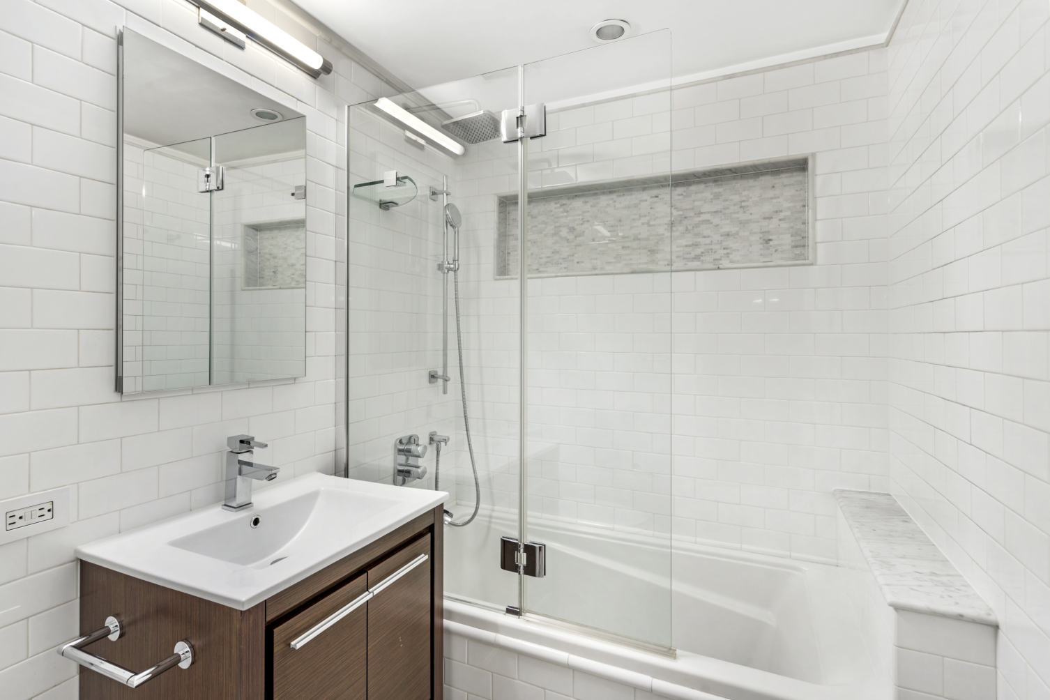 405 West 23rd Street, Unit 2G Manhattan, NY 10011 - Photo 8 of 12