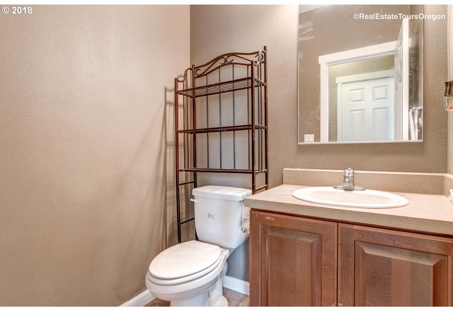 1560 North Davis Street Cornelius, OR 97113 - Photo 21 of 32
