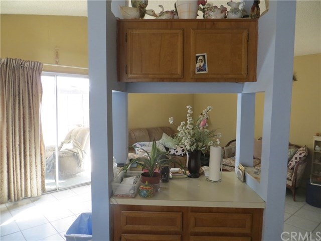 371 Red Spruce Place Perris, CA 92570 - Photo 5 of 10