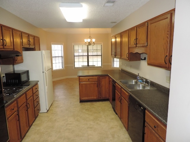 3515 County Gate Road Memphis, TN 38119 - Photo 8 of 25 Gallery Image 8