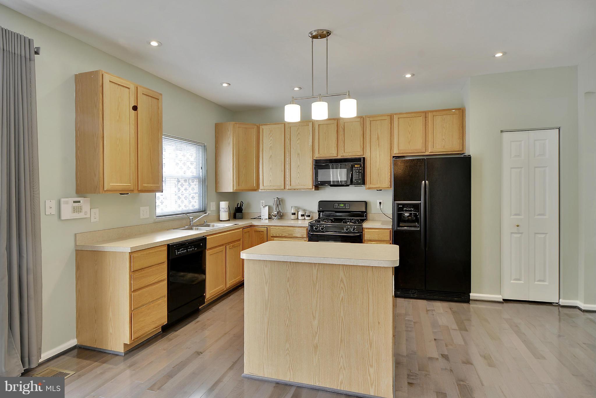 7725 Rotherham Drive Hanover, MD 21076 - Photo 6 of 30 Gallery Image 6