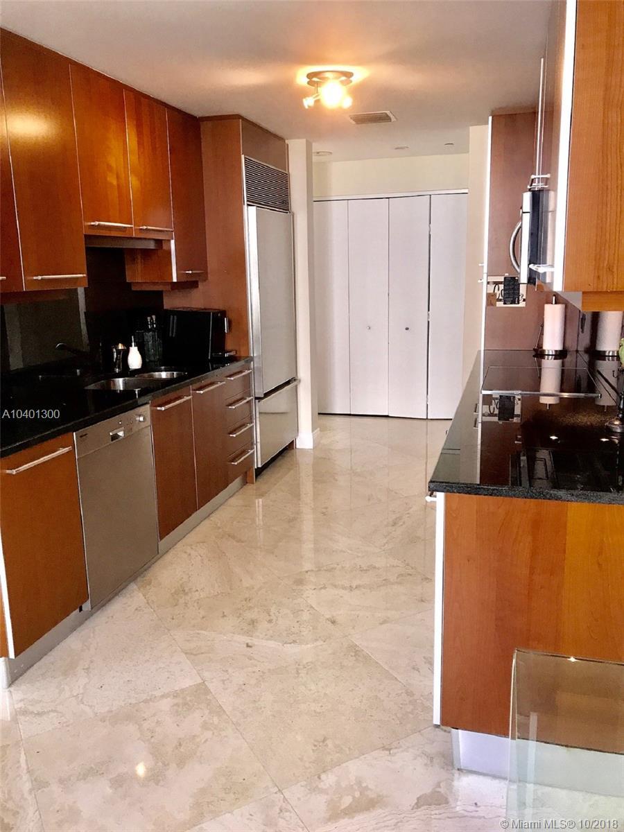 901 Brickell Key Boulevard, Unit 1005 Miami, FL 33131 - Photo 18 of 41