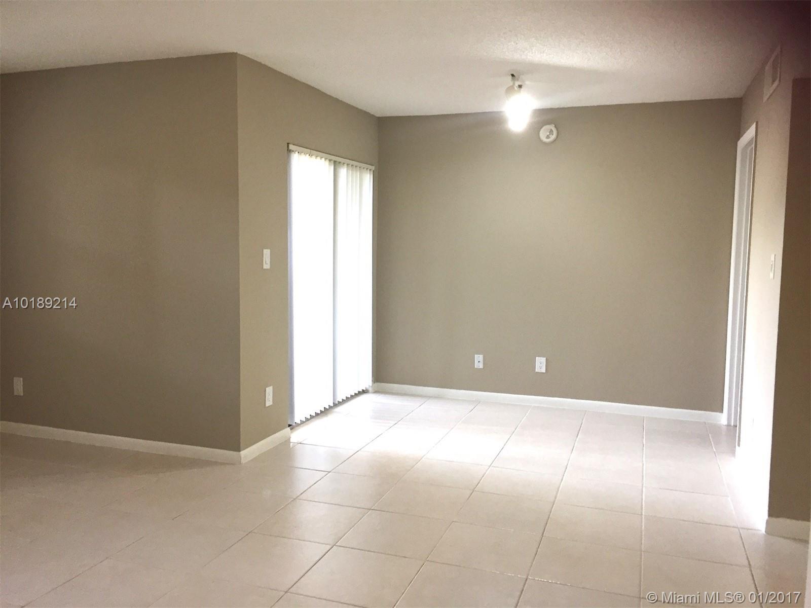 630 South Park Road, Unit 183 Hollywood, FL 33021 - Photo 5 of 12