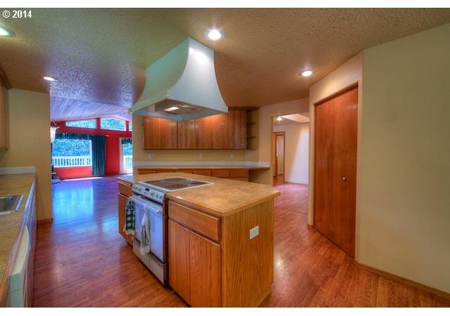 231 Primrose Road Kelso, WA 98626 - Photo 7 of 16 Gallery Image 7