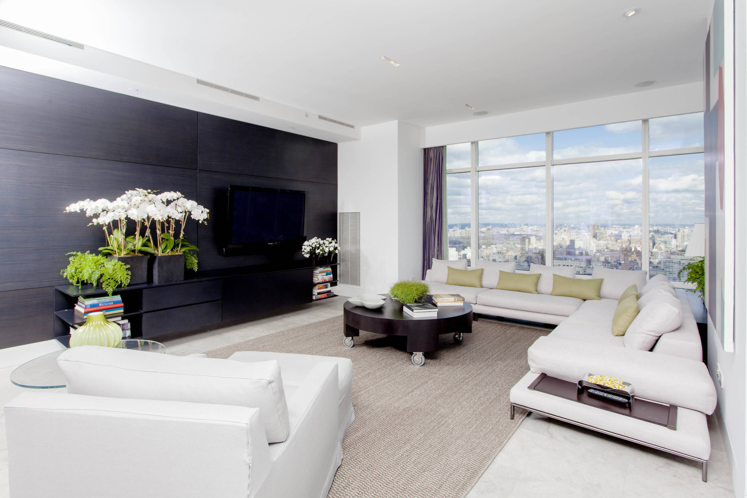 151 East 58th Street, Unit 34B Manhattan, NY 10022 - Photo 2 of 11