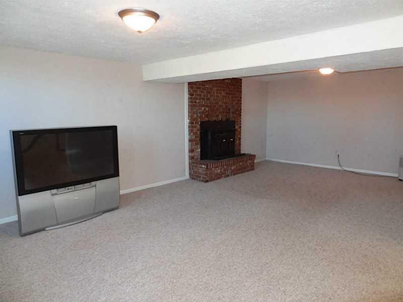 1098 Chapel Road Monaca, PA 15061 - Photo 18 of 22 Gallery Image 18