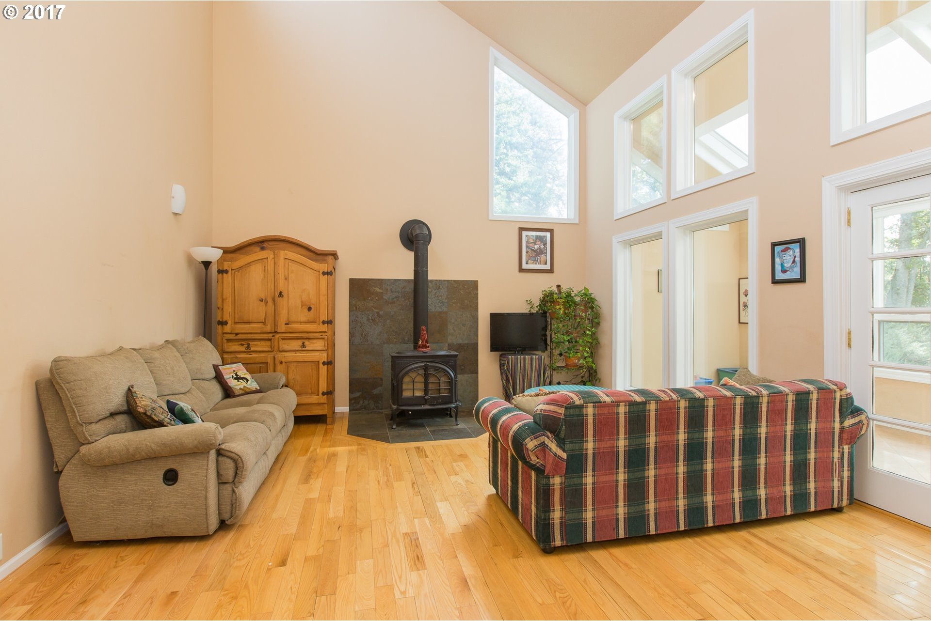 1235 Dry Creek Road Mosier, OR 97040 - Photo 6 of 27 Gallery Image 6