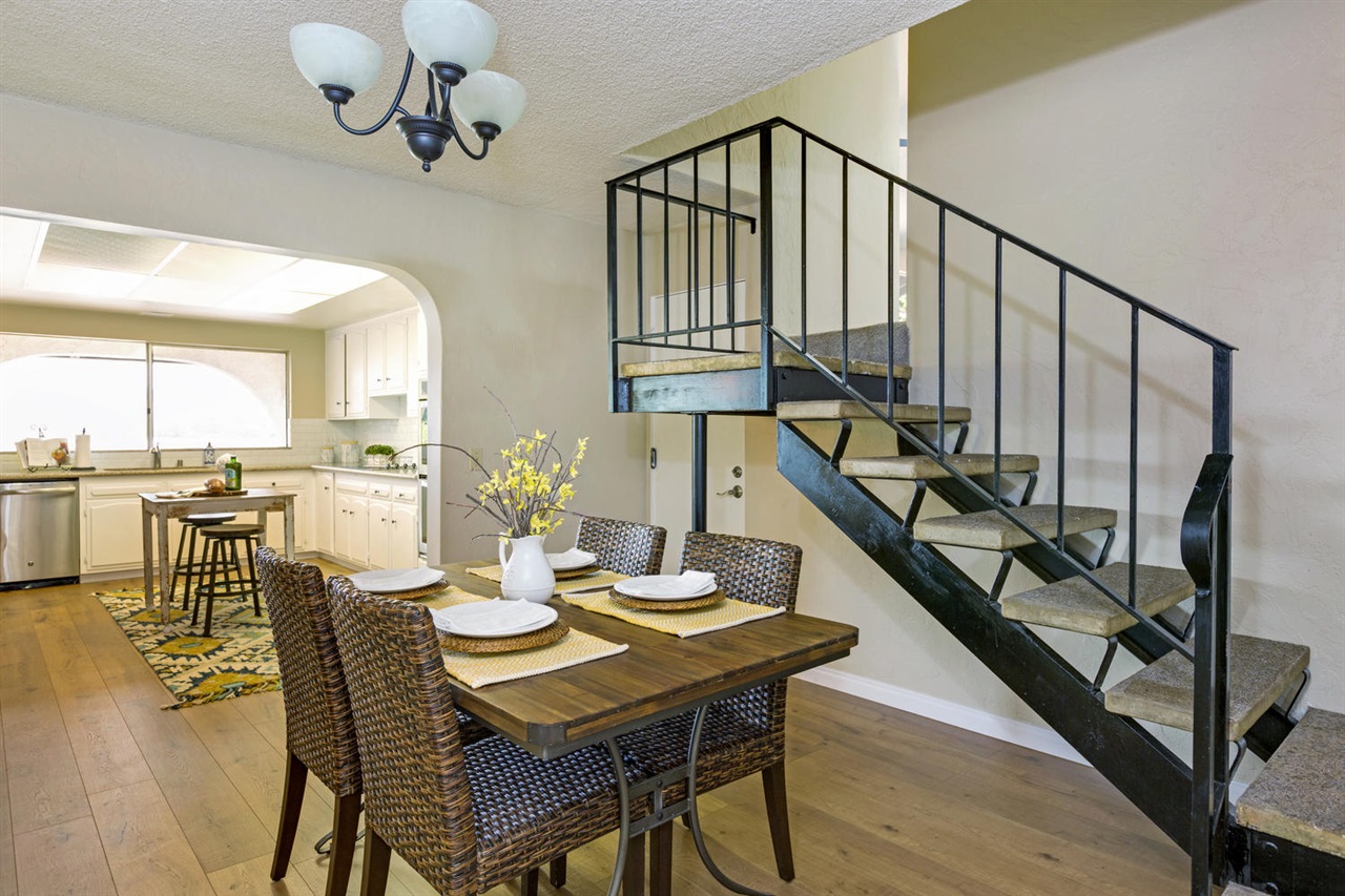 2625 Reed Road Escondido, CA 92027 - Photo 11 of 25 Kitchen Nook