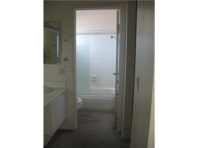 1713 Kennington Road Encinitas, CA 92024 - Photo 8 of 15 Master Bath