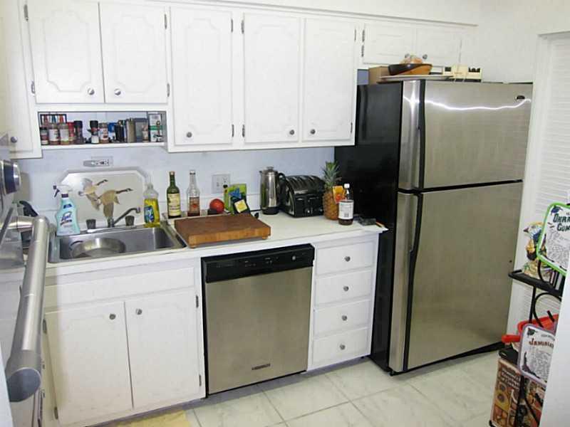 Normandy Isle Miami Beach, FL 33141 - Photo 8 of 31