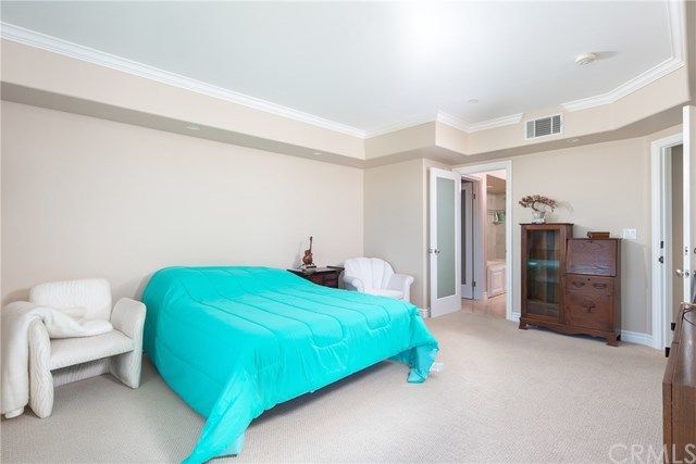 $1,259,000 | 1000 East Ocean Boulevard, Unit 301, Long Beach, CA 90802