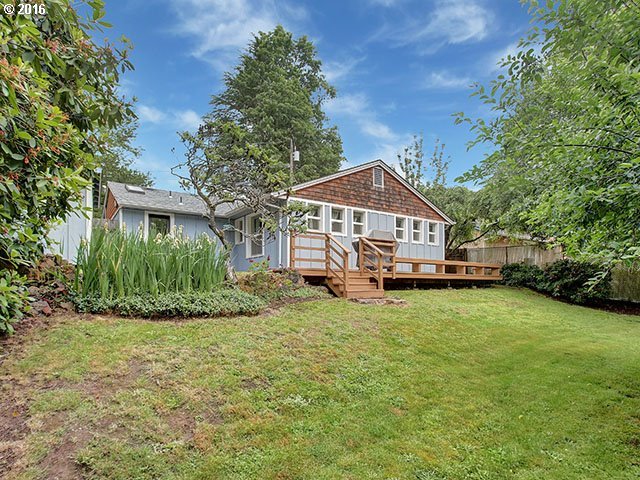 2802 Southwest Mitchell Court Portland, OR 97239 - Photo 30 of 32 Gallery Image 30