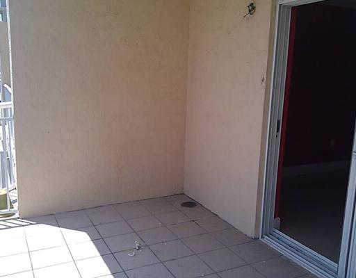 280 Southwest 20th Road, Unit 901 Miami, FL 33129 - Photo 4 of 25