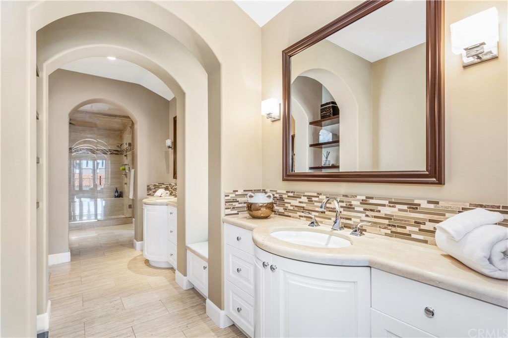 70 Giralda Walk Long Beach, CA 90803 - Photo 19 of 27