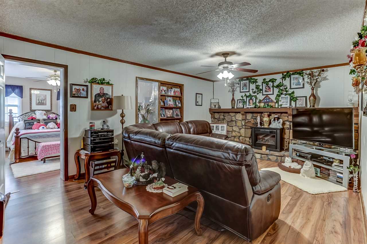 6299 Ridge Manor Drive Memphis, TN 38115 - Photo 9 of 23 Gallery Image 9