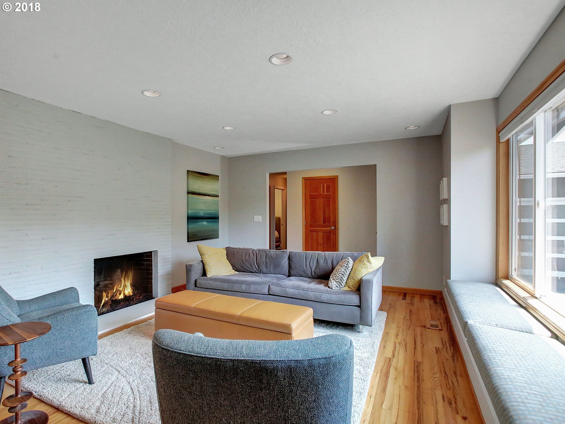 5505 Southwest Dover Loop Portland, OR 97225 - Photo 3 of 31 Gallery Image 3