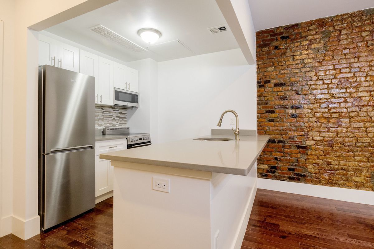 413 East 78th Street, Unit 3R Manhattan, NY 10075 - Photo 2 of 5