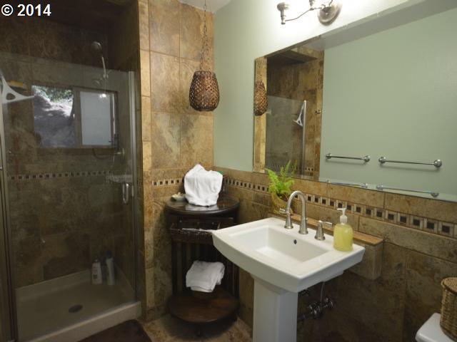 31 Ava Road Underwood, WA 98651 - Photo 12 of 16