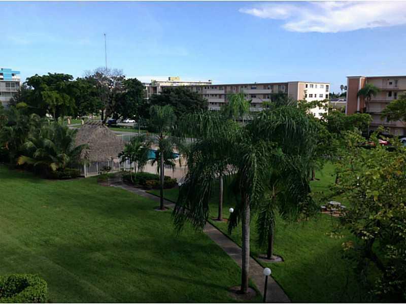 4700 Washington Street, Unit 406 Hollywood, FL 33021 - Photo 27 of 29